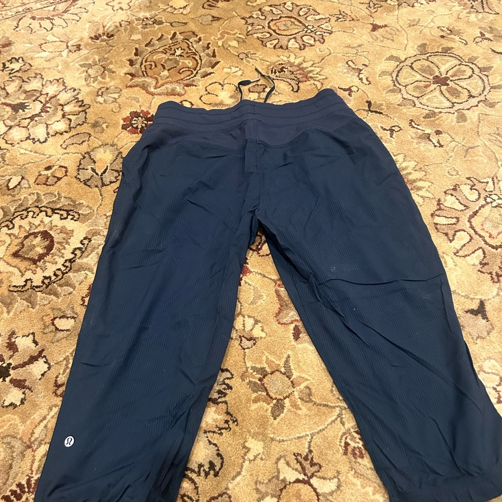 Blue Lululemon capris